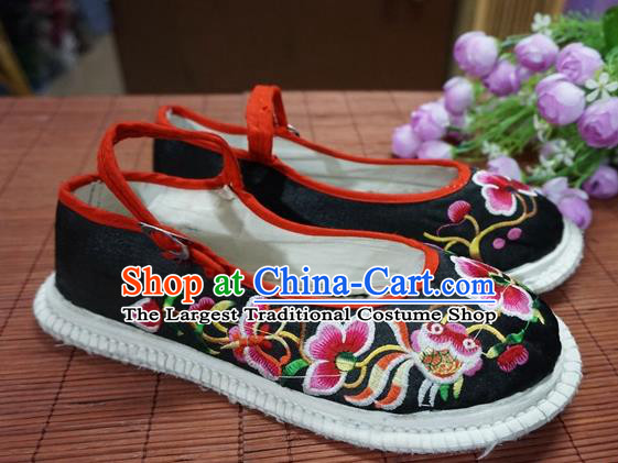 Traditional Chinese Ethnic Black Embroidered Shoes Handmade Yunnan National Shoes Wedding Shoes for Women