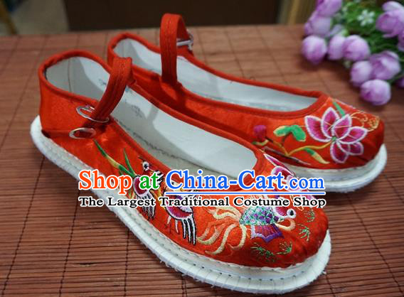 Traditional Chinese Ethnic Red Embroidered Shoes Handmade Yunnan National Shoes Wedding Shoes for Women