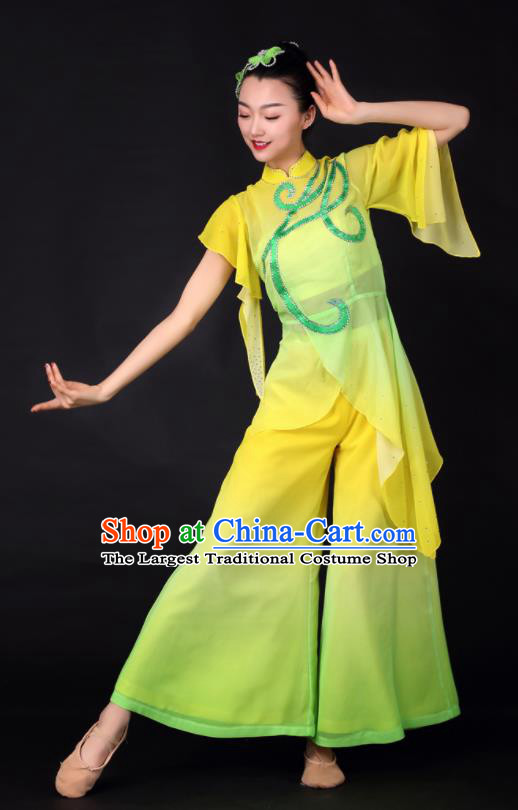 Chinese Classical Dance Fan Dance Yellow Clothing Traditional Stage Performance Costume for Women