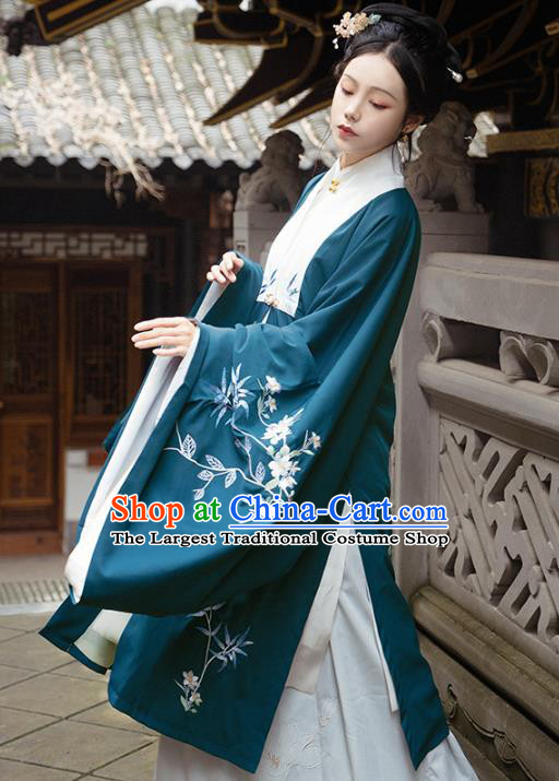 Chinese Traditional Ming Dynasty Duchess Historical Costume Ancient Countess Embroidered Blue Cape for Women