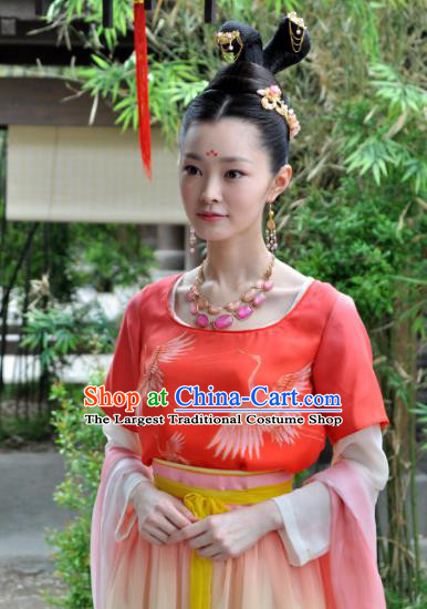 Chinese Ancient Tang Dynasty Noble Lady Dress Historical Drama Dagger Mastery Wang Yan Costume and Headpiece for Women