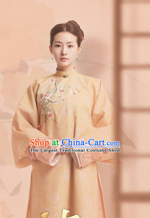 Chinese Ancient Garment Manchu Maid Apparels Orange Qipao Dress and Hair Jewelries Drama Dreaming Back to the Qing Dynasty Qi Xiang Costumes