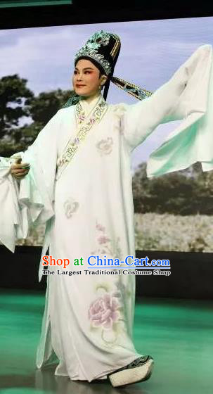 Chinese Yue Opera Costumes and Hat A Bride For A Ride Shaoxing Opera Scholar Zhou Wenbin Garment Young Male Xiaosheng White Robe Apparels