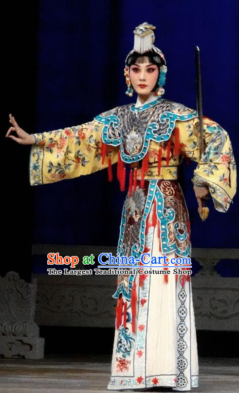 Chinese Beijing Opera Swordswoman Yu Ji Apparels Xiang Yu Costumes and Headpieces Traditional Peking Opera Martial Female Dress Garment