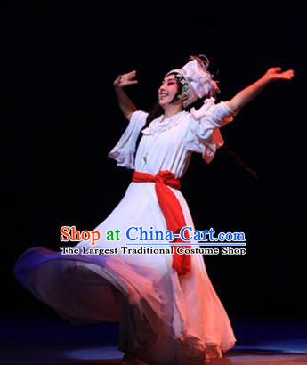 Chinese Beijing Opera Actress Ai Liya Apparels Costumes and Headpieces Traditional Peking Opera Love Bell Tower Hua Tan White Dress Garment