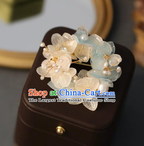 Top Grade Classical Ring Brooch Accessories Handmade Sweater Blue and Beige Flowers Breastpin Ornaments for Women