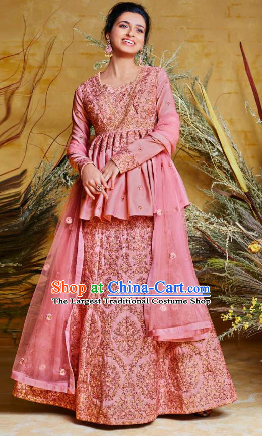 Asian India National Bollywood Punjab Costumes Asia Indian Traditional Dance Embroidered Pink Crepe Blouse and Skirt Sari Full Set