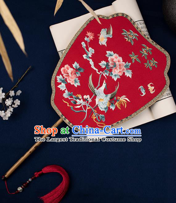 China Traditional Wedding Red Silk Fan Handmade Bride Hanfu Fan Embroidered Phoenix Peony Palace Fan