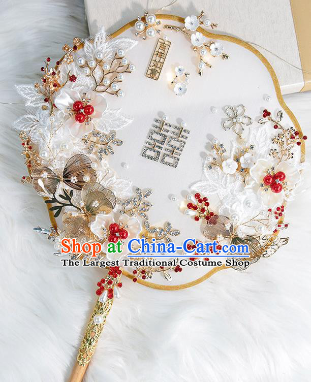 China Classical Wedding Circular Fan Traditional Handmade Shell Flowers Palace Fan