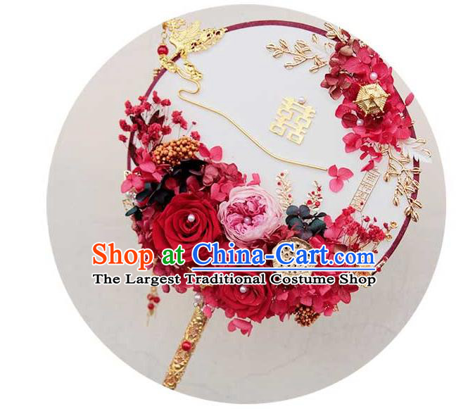 China Handmade Palace Fan Classical Wedding Circular Fan Traditional Red Rose Fan