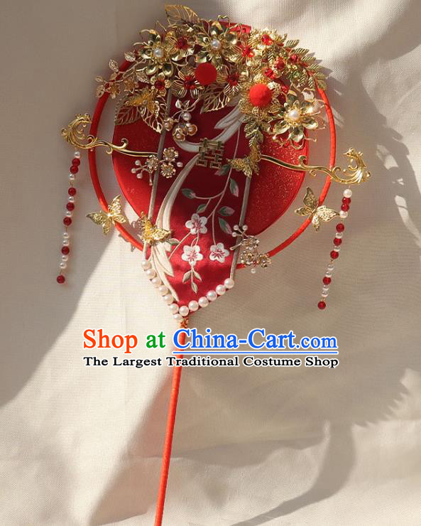 China Traditional Bride Golden Flowers Fan Classical Dance Circular Fan Handmade Wedding Red Silk Palace Fan