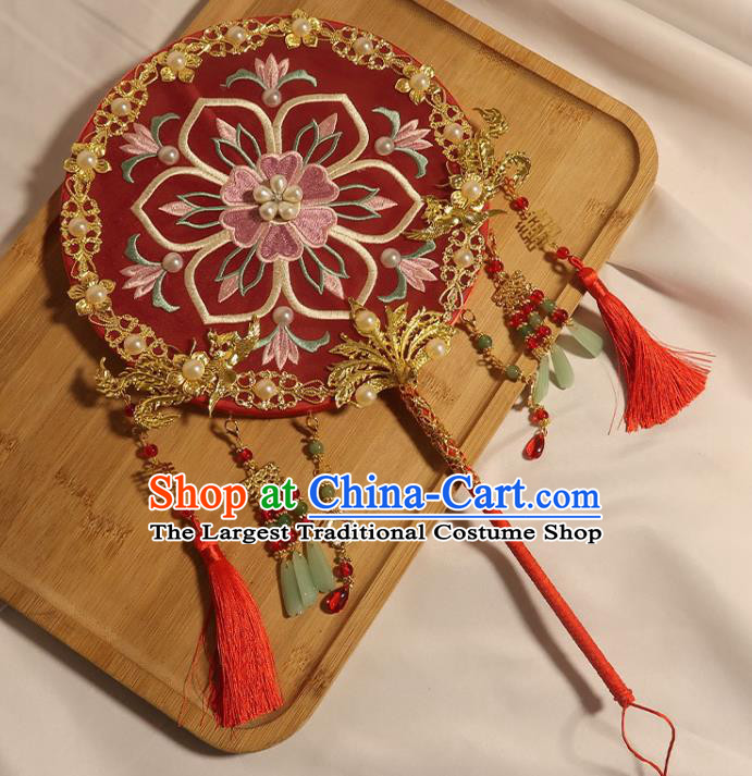 China Classical Dance Embroidered Red Silk Fan Handmade Bride Palace Fan Traditional Wedding Tang Dynasty Circular Fan