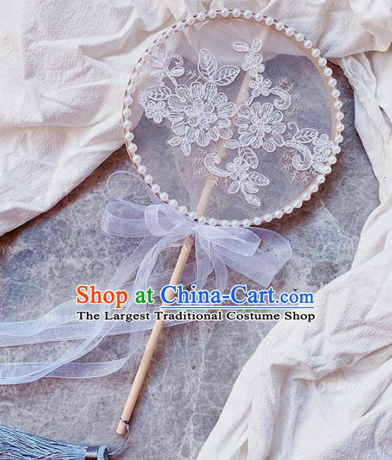 China Classical Lace Flowers Circular Fan Handmade Palace Fan Traditional Hanfu Silk Fan