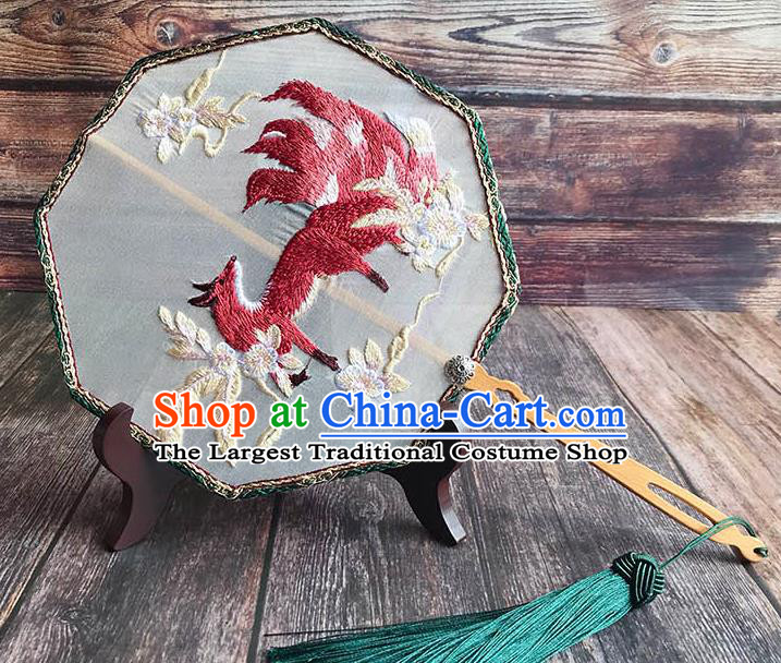 China Handmade Octagon Palace Fan Traditional White Silk Fan Wedding Embroidered Nine Tail Fox Fan