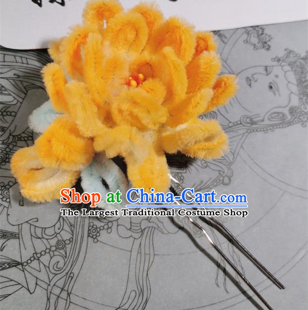 China Handmade Yellow Velvet Camellia Hair Clip Traditional Hanfu Hairpin Ancient Princess Hair Accessories