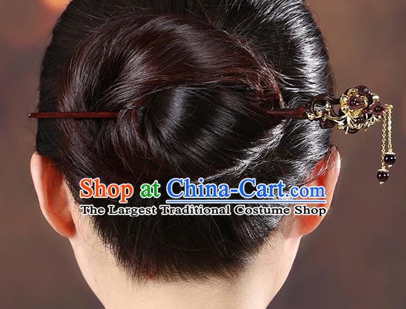 China Classical Garnet Tassel Hair Stick Traditional Cheongsam Hair Accessories Handmade Rosewood Hairpin