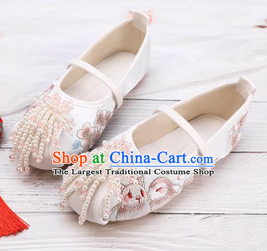 China Classical Hanfu Shoes Traditional Embroidered White Shoes for Kids