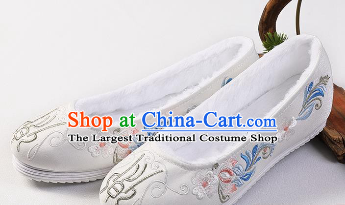 Chinese Traditional Winter Shoes Handmade Embroidered Shoes Hanfu Cloth Shoes