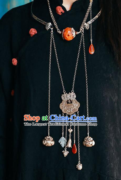 Chinese Handmade Classical Cheongsam Jewelry Accessories National Agate Necklace Ethnic Silver Tassel Necklet