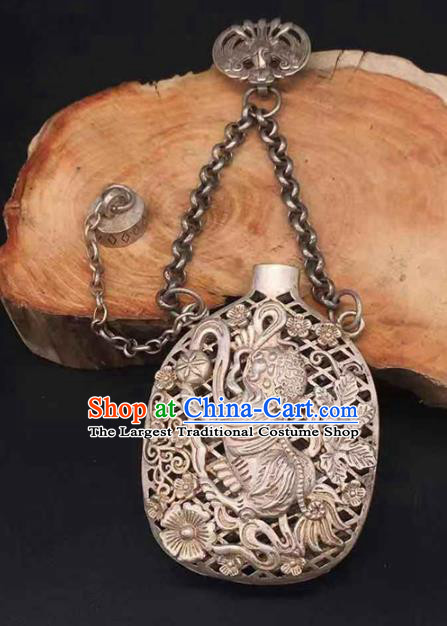 Chinese Handmade Sachet Brooch Classical Ethnic Accessories National Silver Carving Pi Xiu Pendant Jewelry