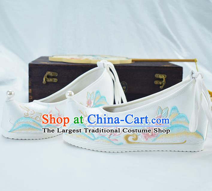 China National White Embroidered Shoes Traditional Ming Dynasty Hanfu Shoes Ancient Princess Shoes