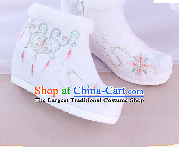 China National Winter Ankle Boots Traditional New Year Shoes Embroidered White Boots