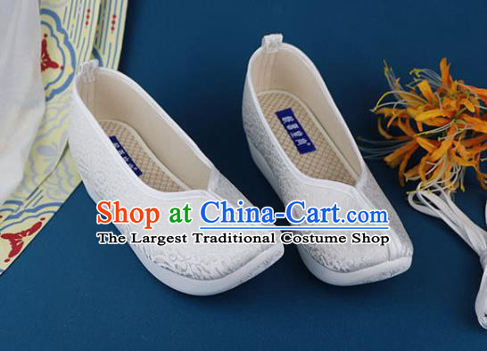 China Ancient Princess Shoes Traditional Ming Dynasty White Brocade Shoes