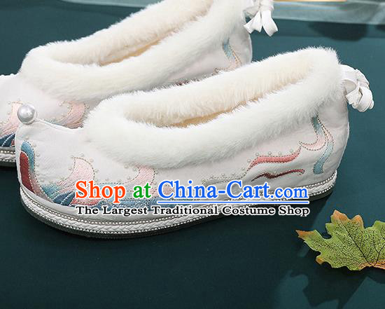 China Embroidered Shoes Hanfu Bow Shoes Traditional Winter Shoes Handmade National White Cloth Shoes