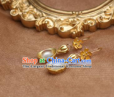 China Traditional Cheongsam Golden Ingot Earrings Ancient Princess White Chalcedony Ear Jewelry