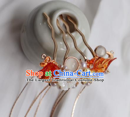 China Ancient Princess Shell Pearls Hairpin Traditional Ming Dynasty Golden Tassel Hair Comb