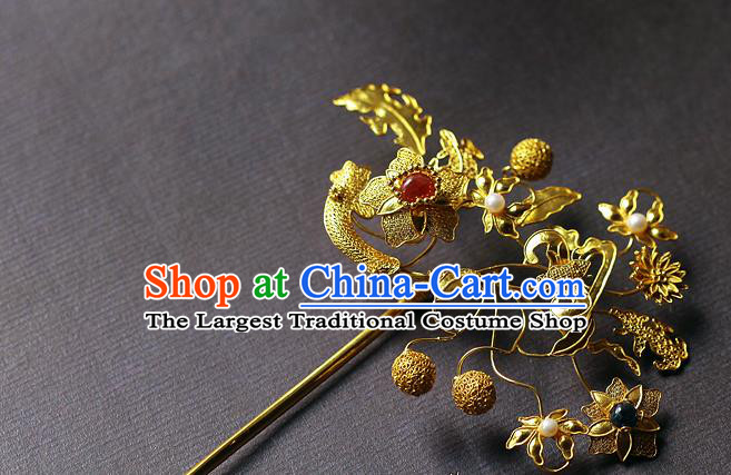 China Ancient Empress Pearls Agate Hairpin Handmade Traditional Ming Dynasty Golden Bat Hair Stick