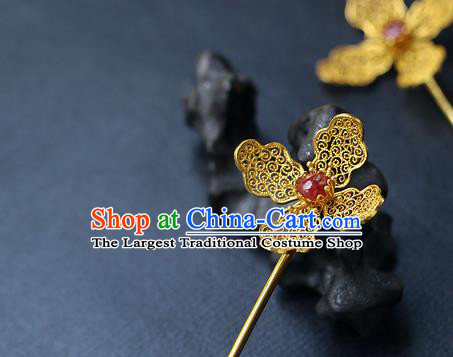 China Ancient Palace Lady Tourmaline Hair Stick Traditional Ming Dynasty Princess Filigree Hairpin