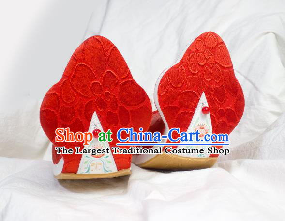 China Classical Red Brocade Shoes Traditional Tang Dynasty Princess Shoes Hanfu Hand Painting Peony Shoes