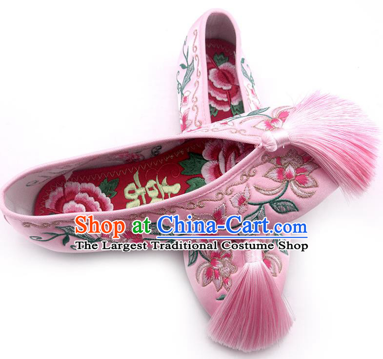 China Classical Bride Shoes Wedding Pink Satin Shoes Traditional Embroidered Flowers Shoes