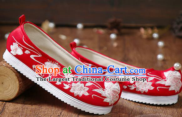 China Traditional Wedding Hanfu Shoes Embroidered Peach Blossom Shoes Red Cloth Shoes