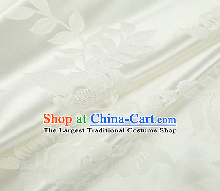 China Jacquard White Silk Fabric Traditional Brocade Fabric Asian Cheongsam Gambiered Guangdong Gauze