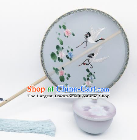 China Traditional Hanfu Palace Fan Suzhou Embroidered Lotus Crane Circular Fan Classical Light Blue Silk Fan