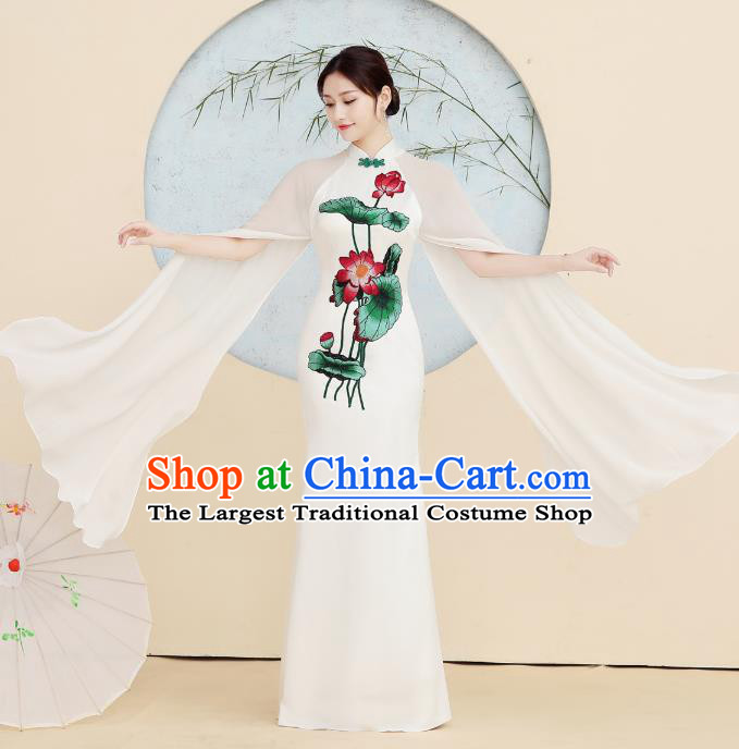 China Catwalks Embroidery Lotus Qipao Dress Stage Performance White Chiffon Cheongsam Woman Solo Chorus Clothing