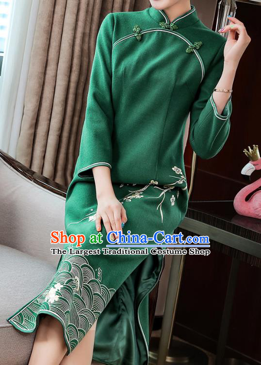 China Traditional Embroidered Green Wool Cheongsam Costume Classical Tang Suit Qipao Dress