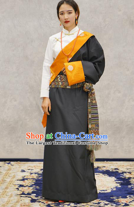 China Grey Tibetan Robe Ethnic Woman Costume Zang Nationality Informal Clothing