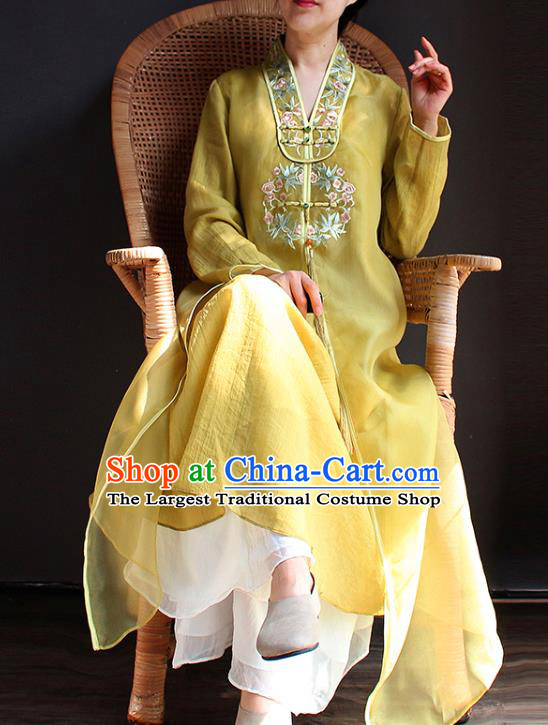 China National Embroidered Young Lady Cheongsam Classical Yellow Silk Qipao Dress Clothing