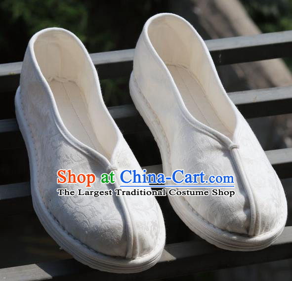 China Handmade Multi Layered White Cloth Shoes National Country Woman Shoes