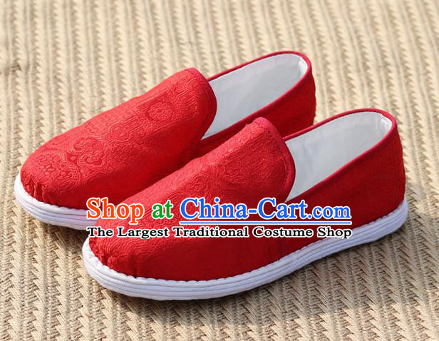 China Handmade Wedding Layered Cotton Sole Shoes National Woman Red Brocade Shoes