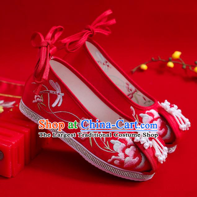 China Handmade Wedding Red Cloth Shoes National Embroidered Shoes Pearls Tassel Hanfu Shoes