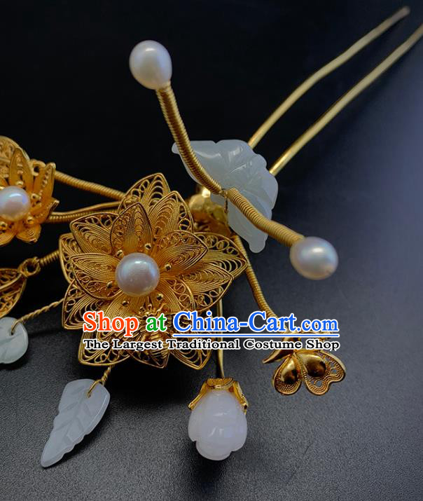 Chinese Ancient Queen Jade Butterfly Hairpin Traditional Ming Dynasty Empress Hair Accessories