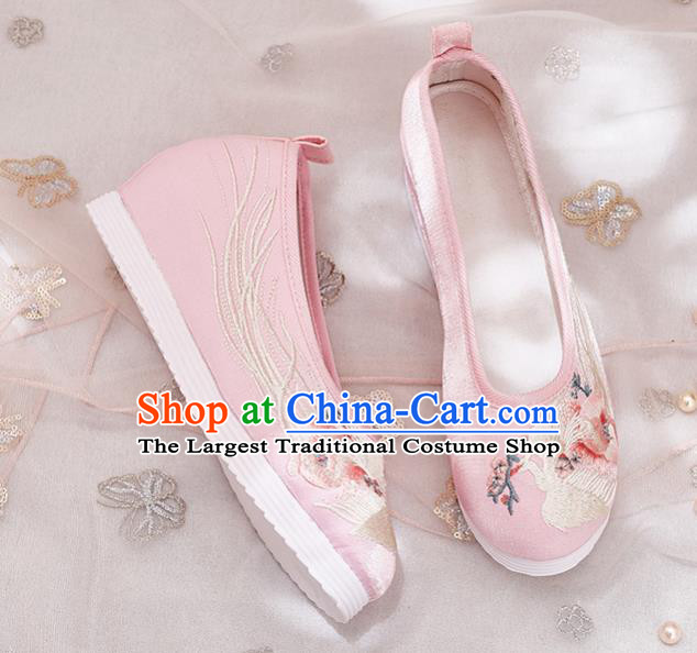 China National Embroidered Phoenix Shoes Traditional Hanfu Pink Satin Shoes Handmade Ancient Princess Shoes