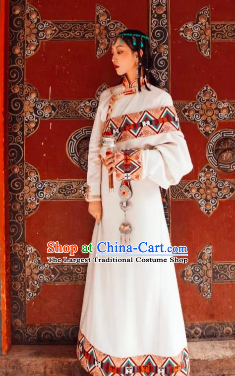 China Zang Nationality Stage Performance Clothing Traditional Xizang Minority Woman White Blouse and Tibetan Robe