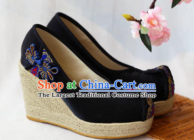 Chinese National Embroidered Black Cloth Shoes Yunnan Ethnic Woman Wedge Heel Shoes