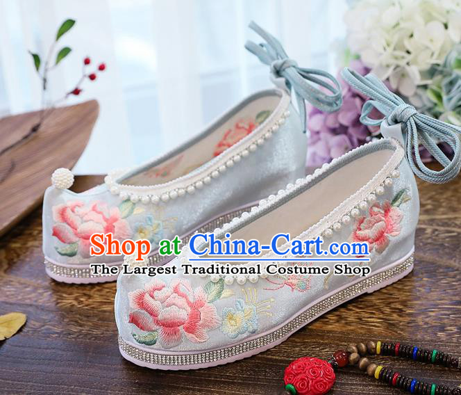 China Handmade Light Blue Satin Shoes Traditional Hanfu Pearls Shoes National Embroidered Peony Shoes