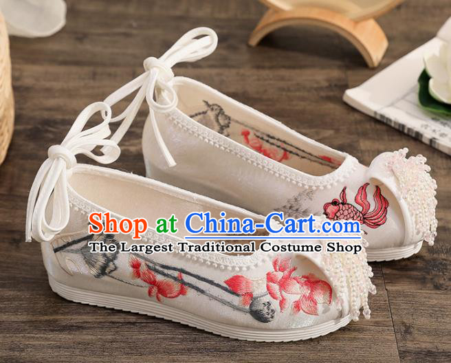 China Traditional Embroidered Lotus Fish Shoes Handmade Folk Dance Shoes National White Cloth Pearls Tassel Shoes